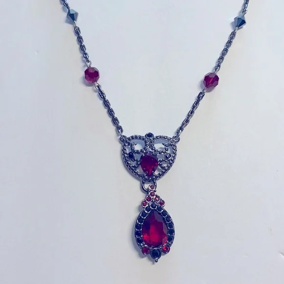 Vintage Retro Silver Tone  Necklace with Heart Shaped Red Drop Pendant Swarovski - Picture 2 of 4